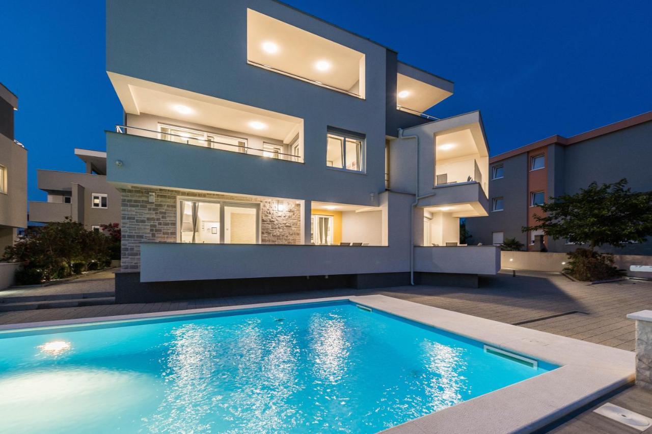 Apartments & Rooms Danivan Pool Villas B Novalja Luaran gambar