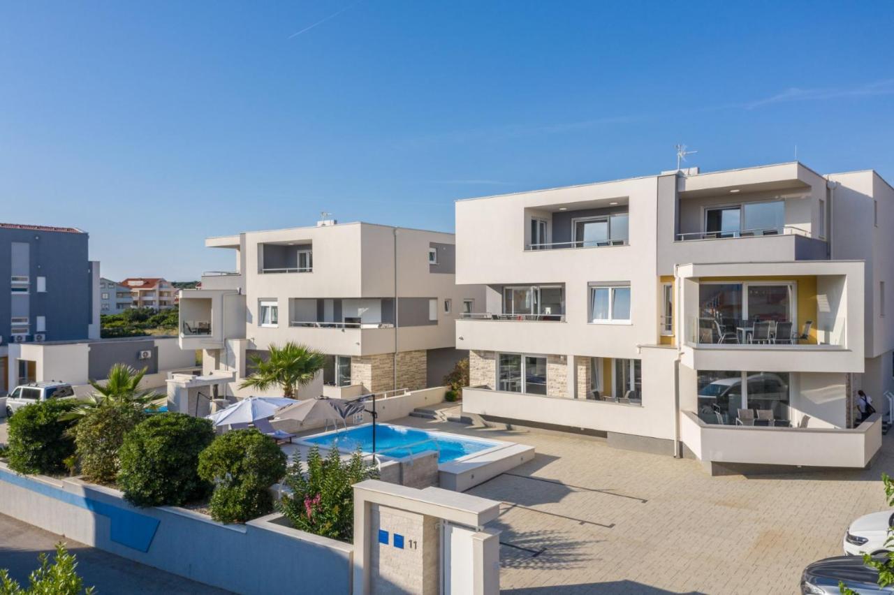 Apartments & Rooms Danivan Pool Villas B Novalja Luaran gambar