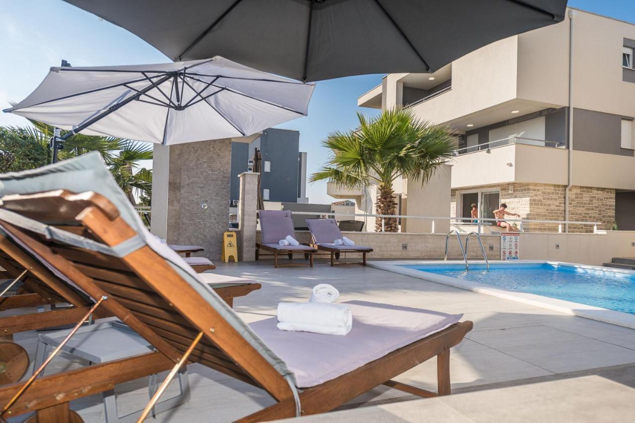 Apartments & Rooms Danivan Pool Villas B Novalja Luaran gambar