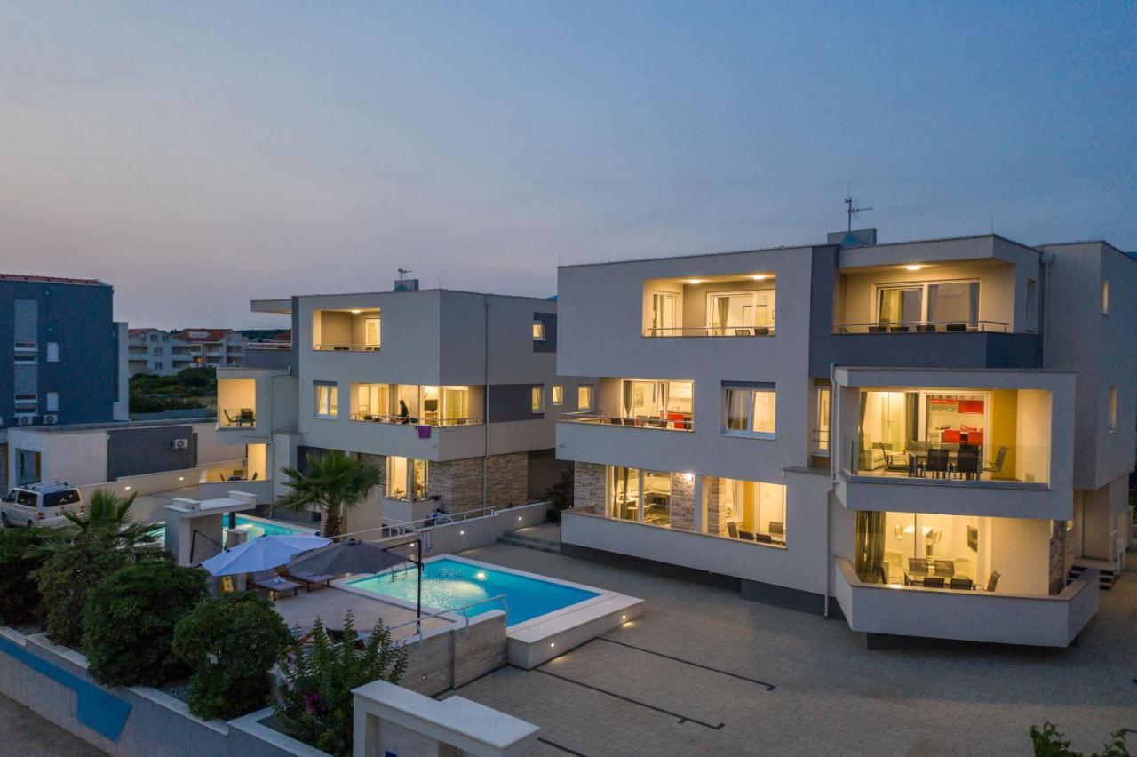 Apartments & Rooms Danivan Pool Villas B Novalja Luaran gambar