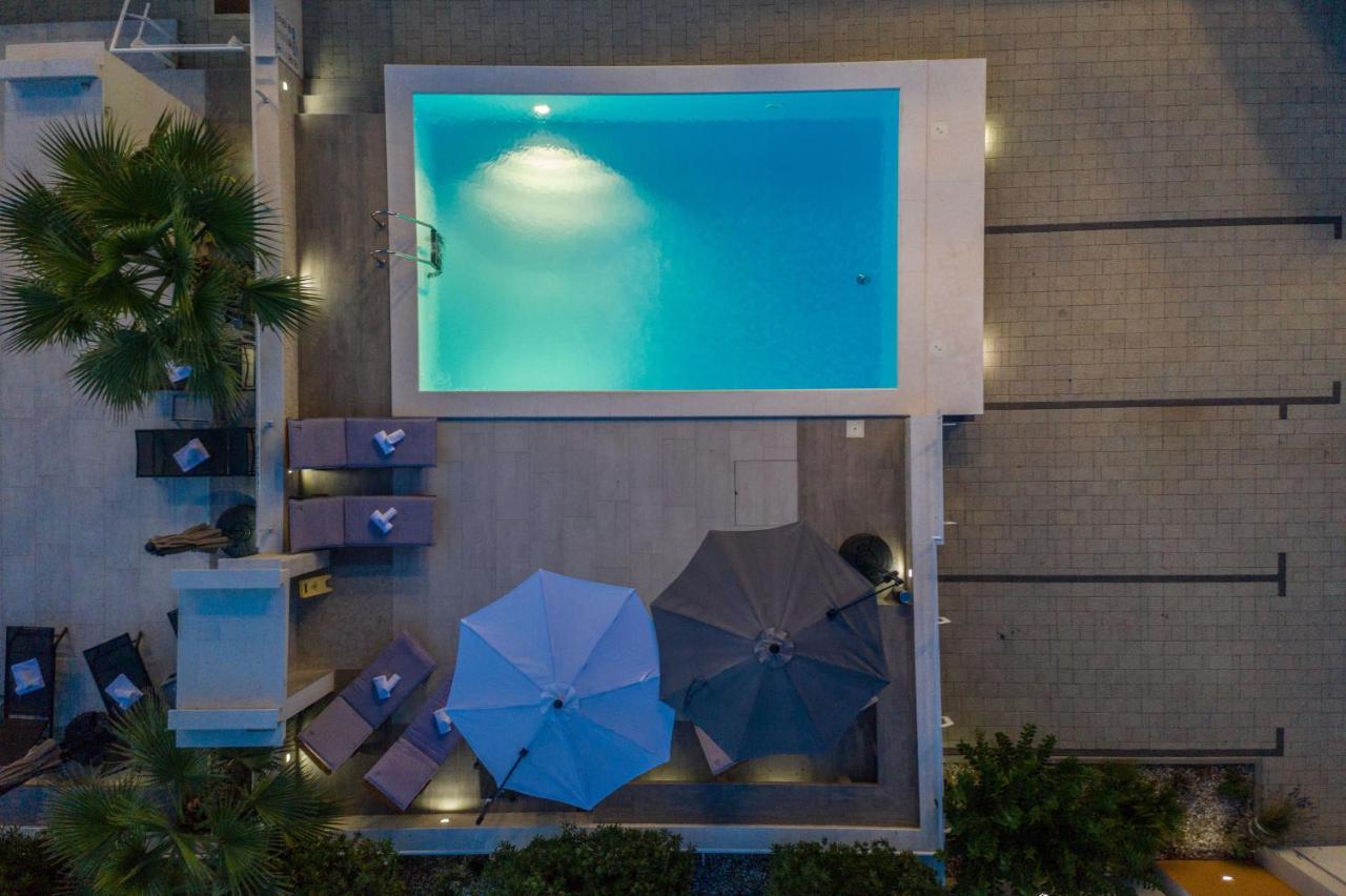 Apartments & Rooms Danivan Pool Villas B Novalja Luaran gambar