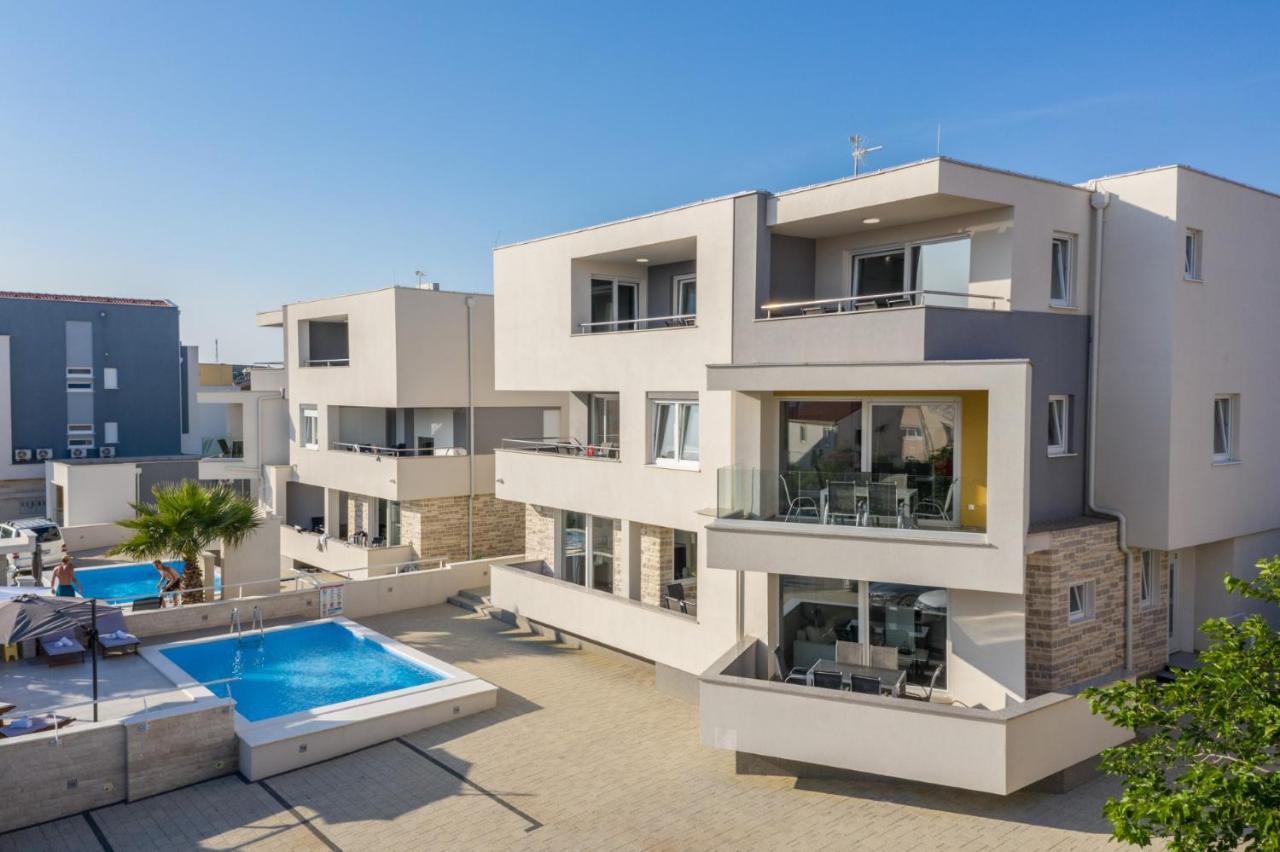 Apartments & Rooms Danivan Pool Villas B Novalja Luaran gambar