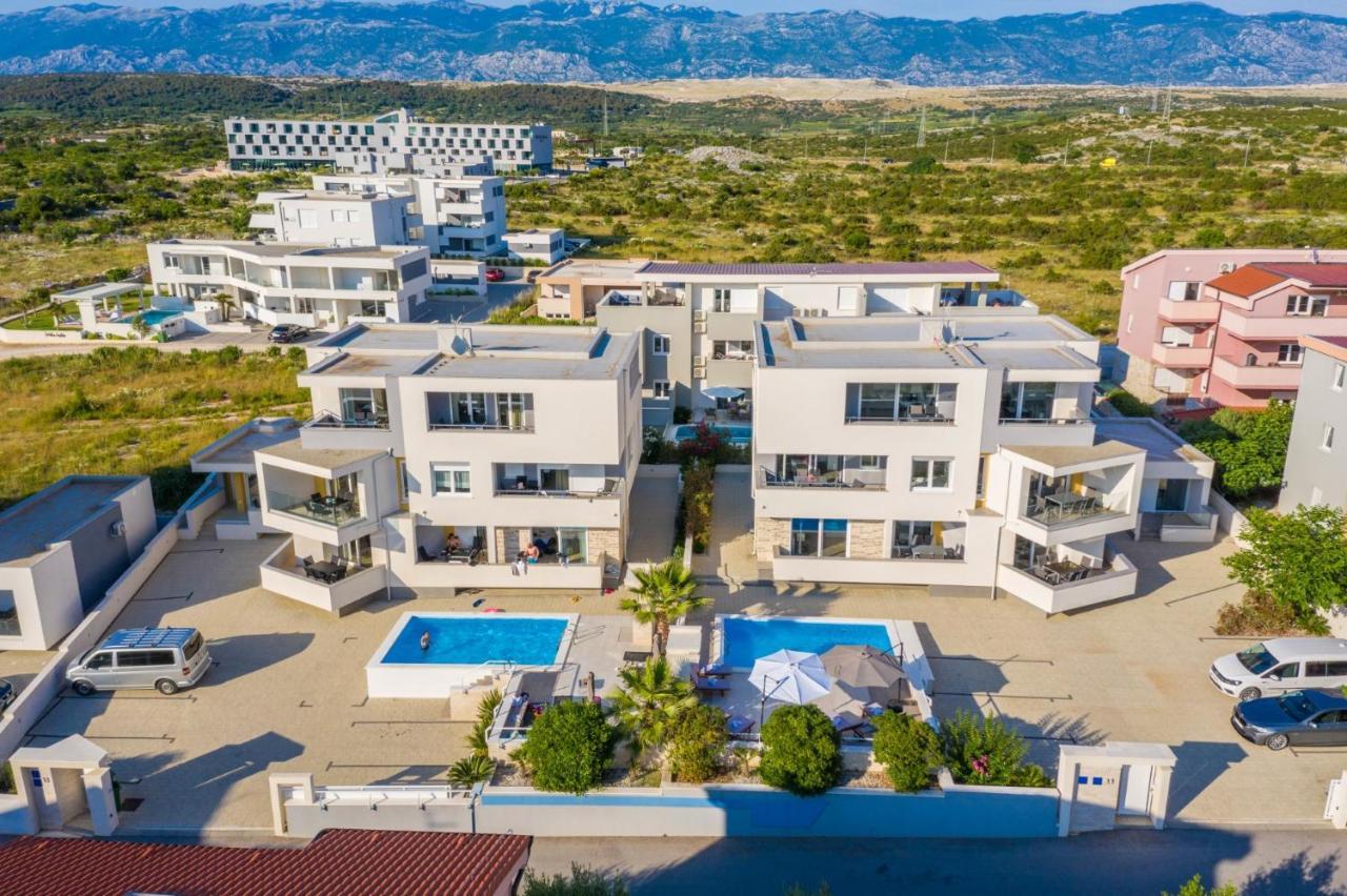 Apartments & Rooms Danivan Pool Villas B Novalja Luaran gambar