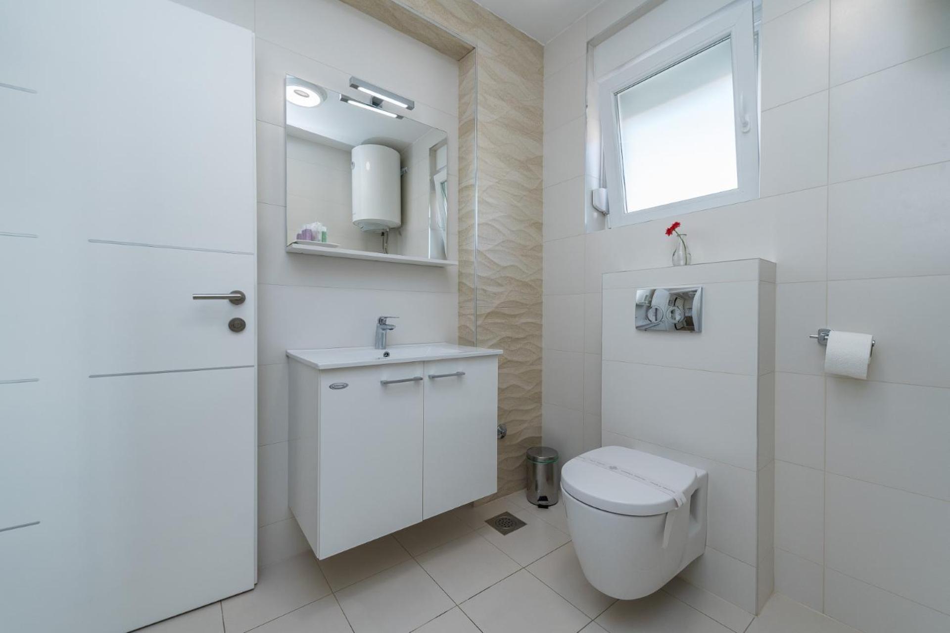 Apartments & Rooms Danivan Pool Villas B Novalja Bilik gambar