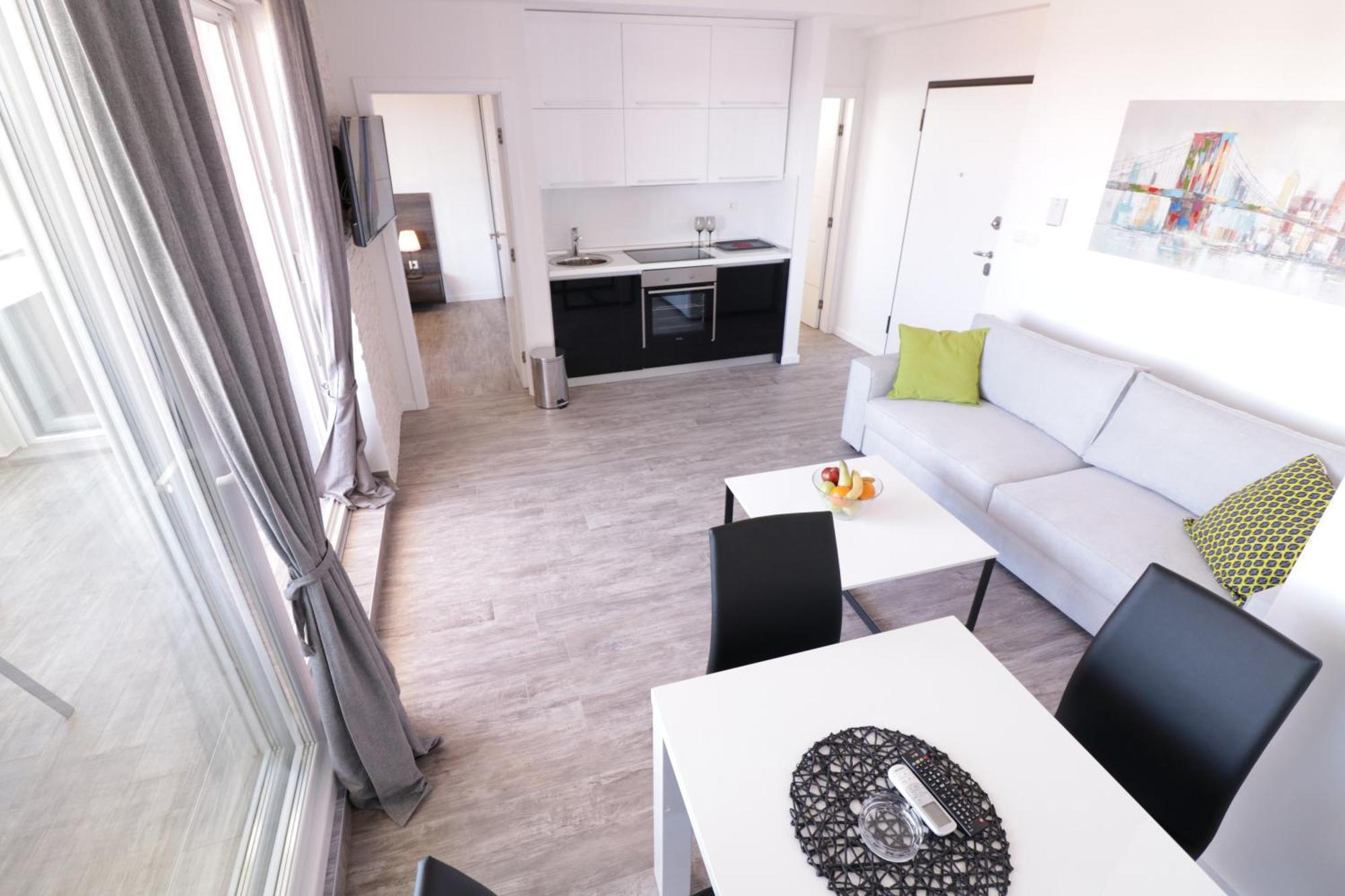 Apartments & Rooms Danivan Pool Villas B Novalja Bilik gambar