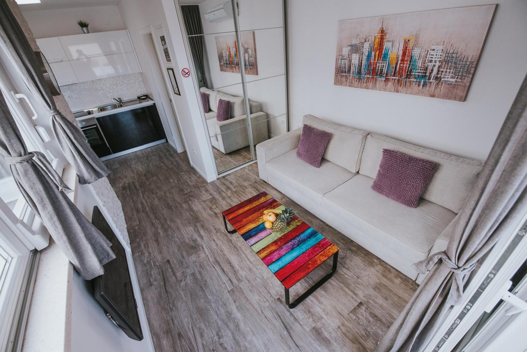 Apartments & Rooms Danivan Pool Villas B Novalja Bilik gambar